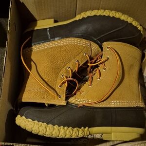 L.L. Bean Tan and Brown Boots, Insulated, Fleece Lined Men's 8.5